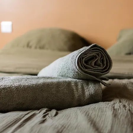 بيت للعطل Maison Avec Parking *